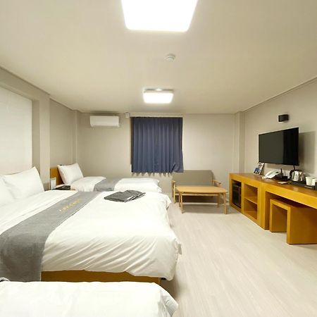 Suanbo Hot Spring Healing Hotel Chungju Bagian luar foto