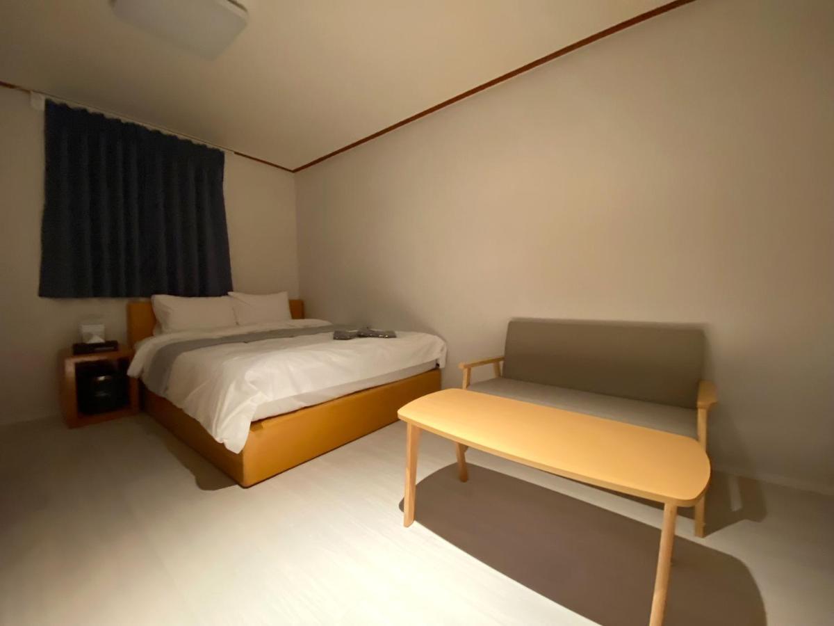 Suanbo Hot Spring Healing Hotel Chungju Bagian luar foto