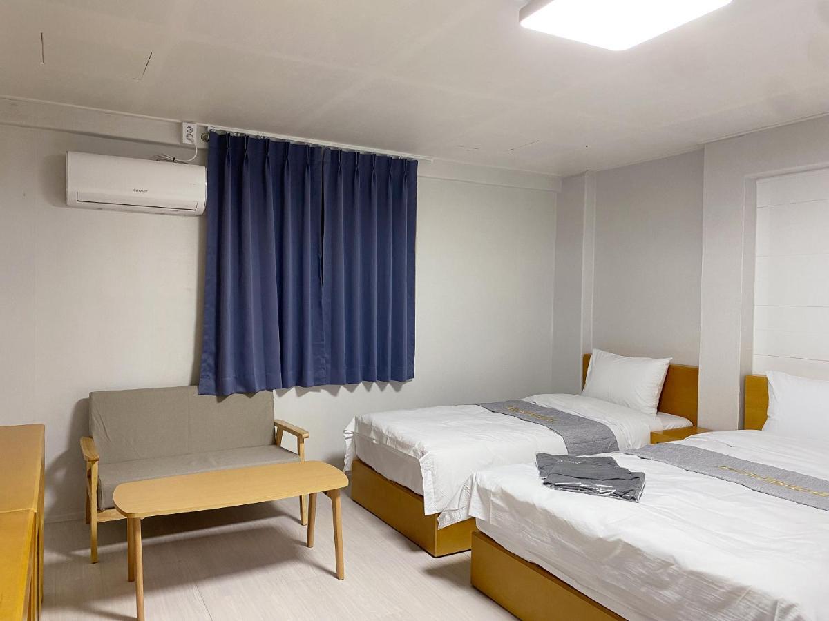 Suanbo Hot Spring Healing Hotel Chungju Bagian luar foto