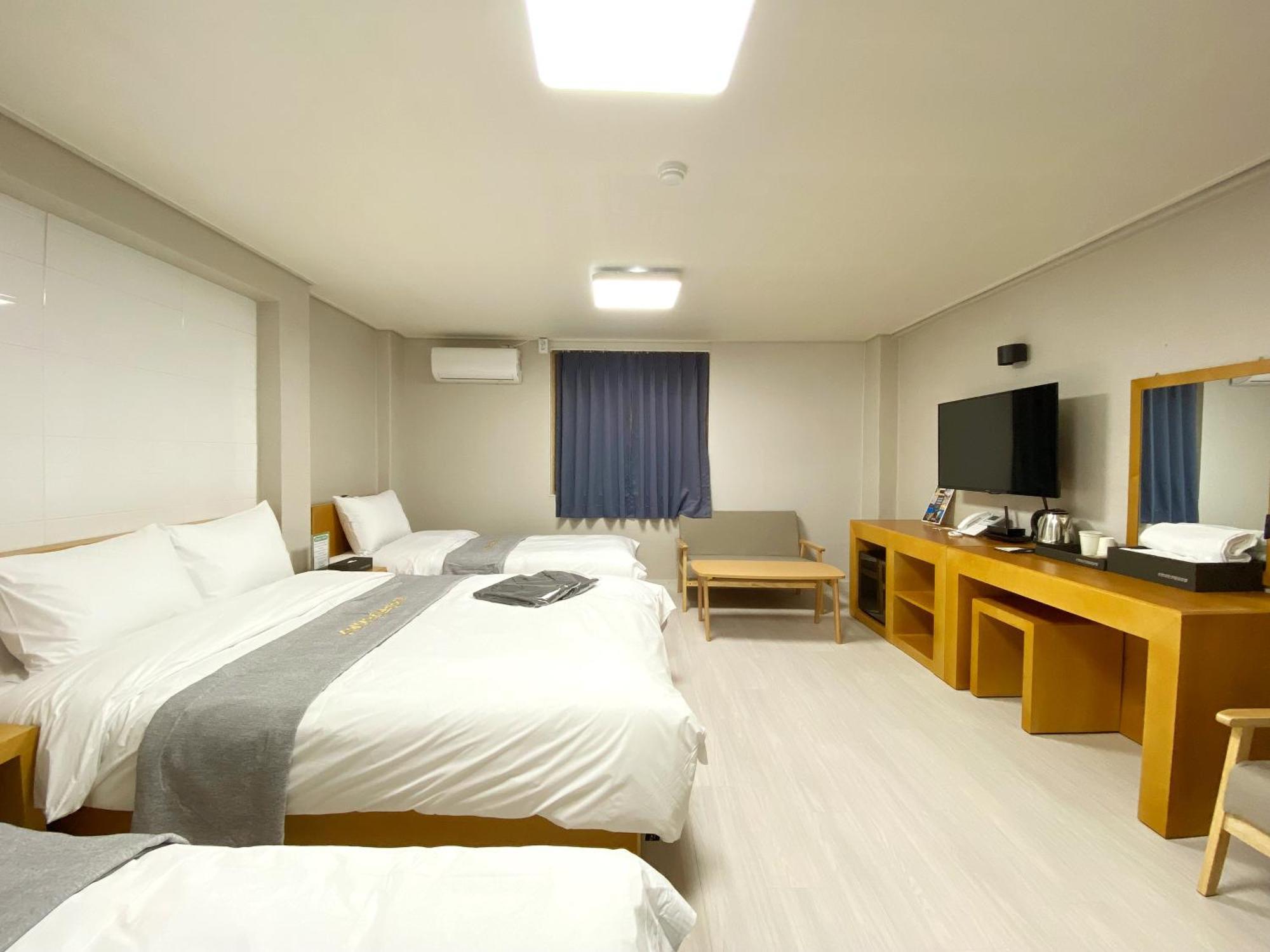 Suanbo Hot Spring Healing Hotel Chungju Bagian luar foto