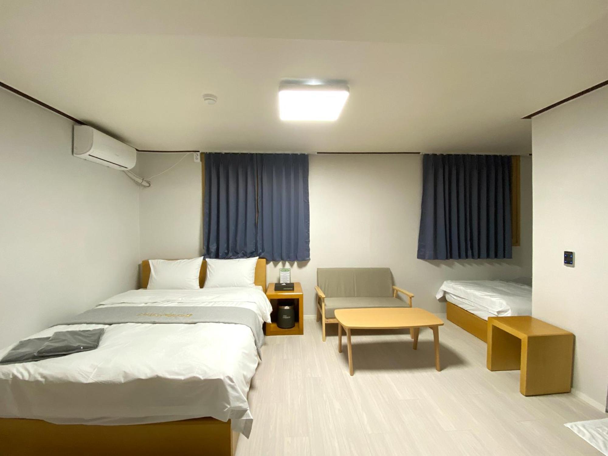 Suanbo Hot Spring Healing Hotel Chungju Bagian luar foto
